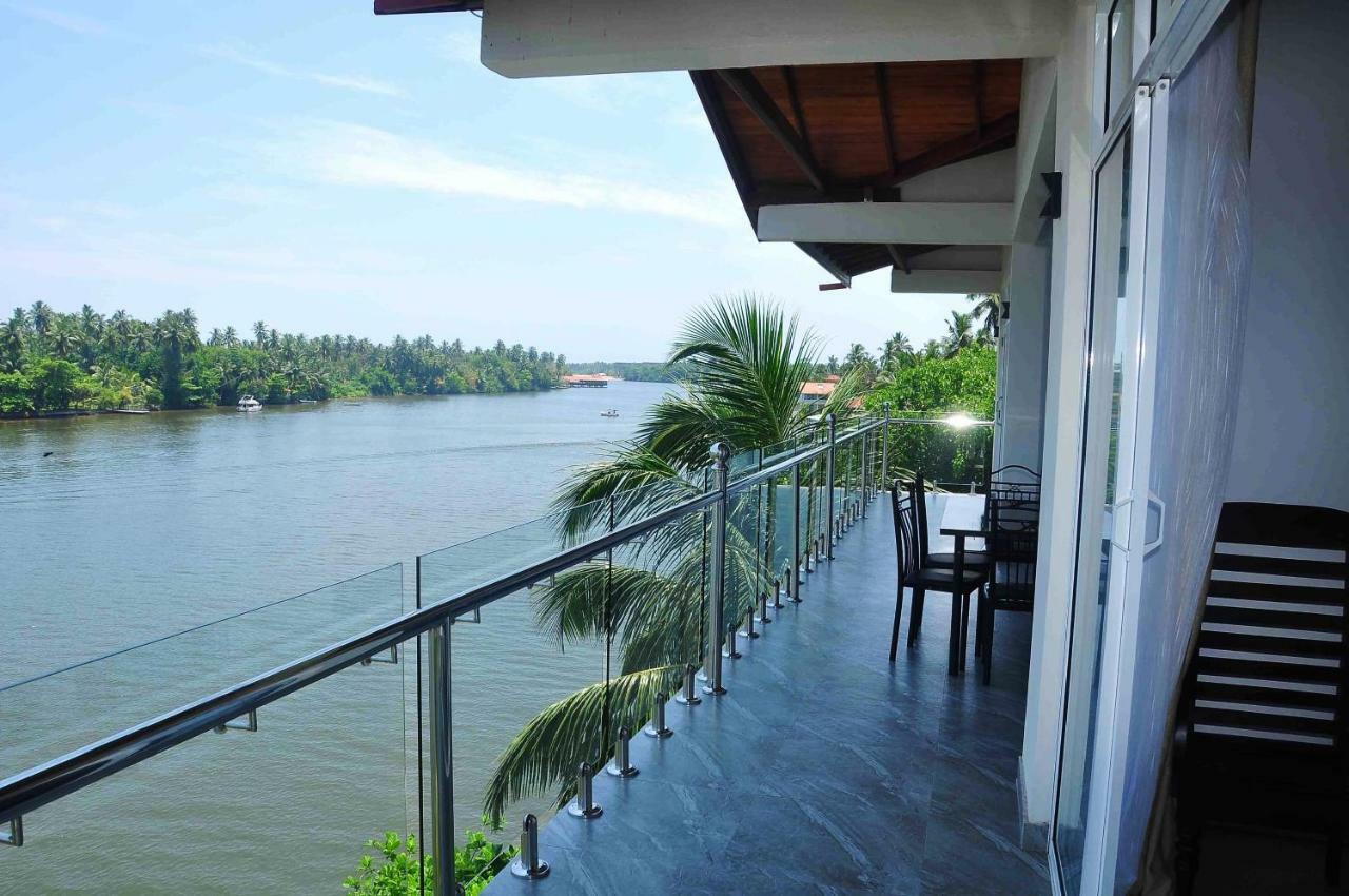 Amber House Lanka Hotel Bentota Exterior photo